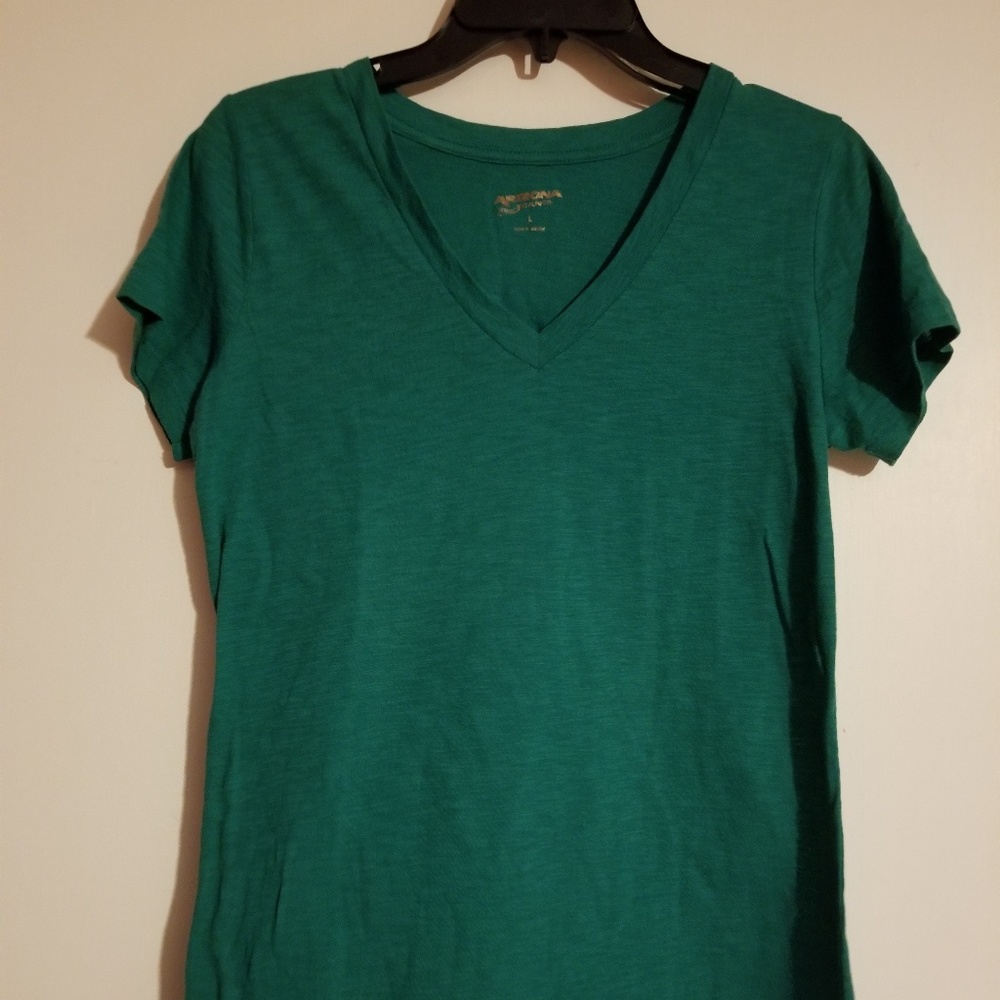 2/$12 🤩 ARIZONA JEANS COMPANY TEE